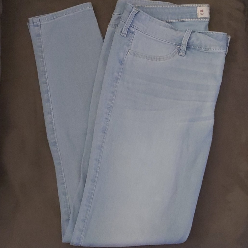 Hollister Low Rise Jean Jeggings Size 13R